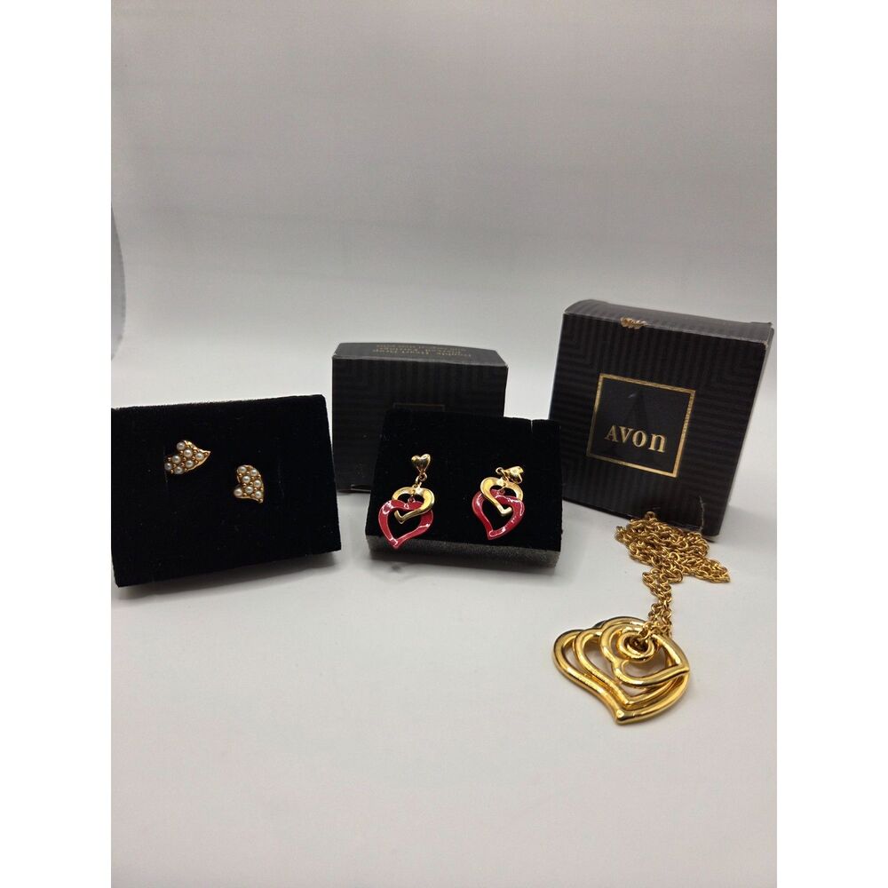 1819. Vintage Avon Love Gold Tone Jewelry Set Earrings and Necklace